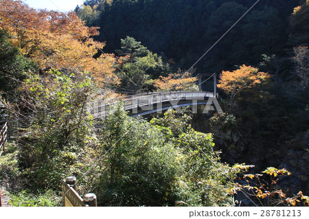 Landscape of the Three-wave stone of autumn 28781213