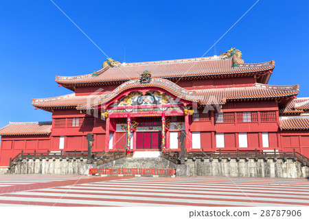 Shuri Castle shining in Okinawa _ Sunny Shuri Castle shining in Okinawa _ Sunny 28787906