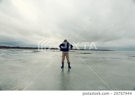 polar traveler, pilot polar traveler, pilot 28787944