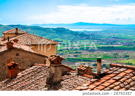 View of the Val di Chiana, in Tuscany, Italy 28793387