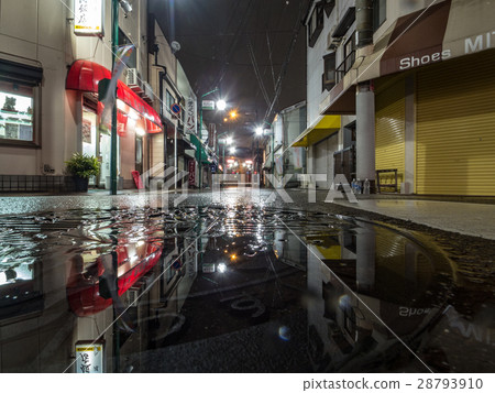 Beyond the puddle (puddle stuffing) Beyond the puddle (puddle stuffing) 28793910