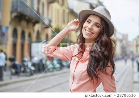 Close-up Fashion woman portrait of young pretty trendy girl posi Close-up Fashion woman portrait of young pretty trendy girl posi 28796530