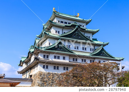 Nagoya castle in autumn Nagoya castle in autumn 28797948