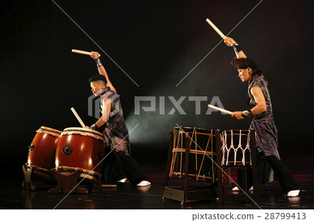Taiko stage Taiko stage 28799413