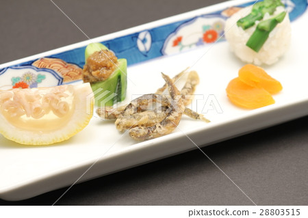 Tempura of small fish Tempura of small fish 28803515