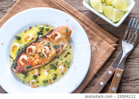 Fried fish with shrimp and peas Fried fish with shrimp and peas 28804212