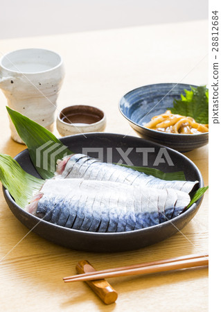 Closed mackerel 28812684