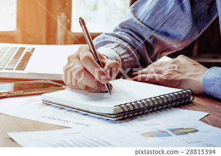 Business man hand working Business man hand working 28815394