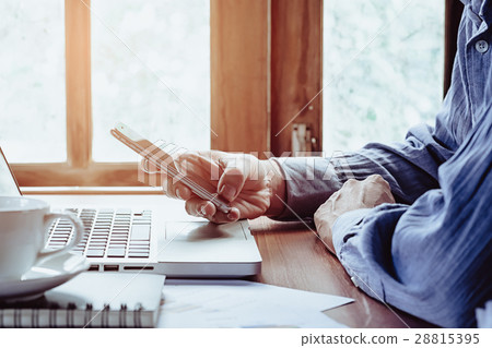 Business man hand working Business man hand working 28815395