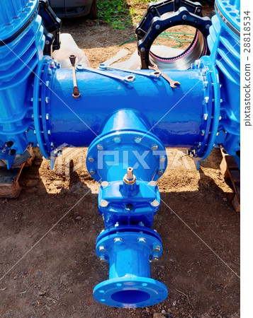 Dring water piping , Gate valves and joint member. Dring water piping , Gate valves and joint member. 28818534