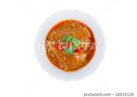 Chicken massaman curry isolated on white Chicken massaman curry isolated on white 28819126
