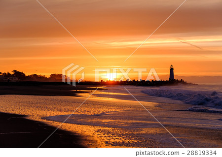 Santa Cruz Breakwater Light at sunrise 28819334