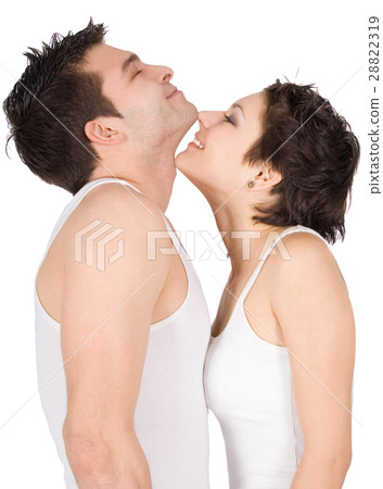 Profile of a smiling young couple in love 28822319