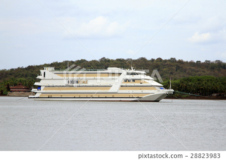 Ship in the river Ship in the river 28823983