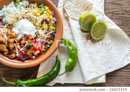 Chicken burrito bowl Chicken burrito bowl 28825354