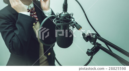Idol of a voice actor Idol of a voice actor 28825598