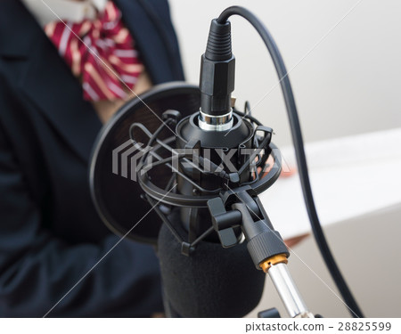 Recording Recording 28825599