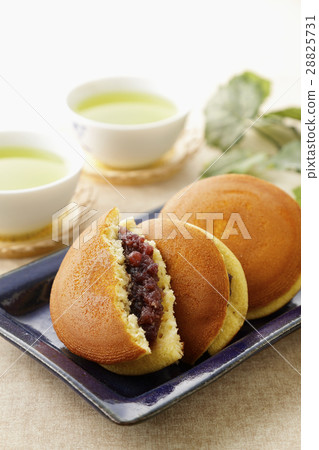 Dorayaki Dorayaki 28825731