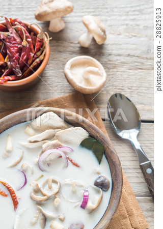 Bowl of thai tom kha kai soup Bowl of thai tom kha kai soup 28825913