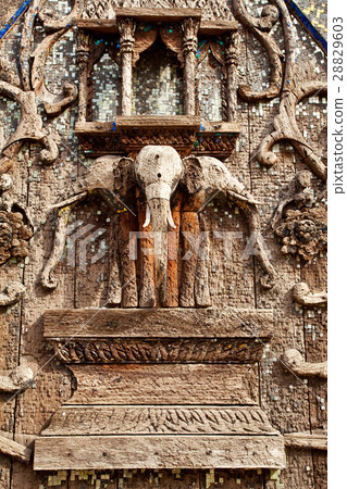 elephant engraving 28829603