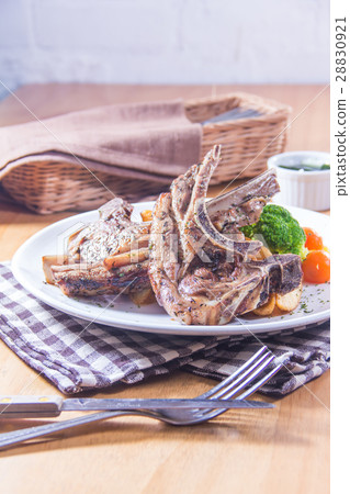 grilled lamb chop 28830921
