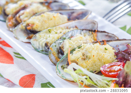 baked garlic mussels baked garlic mussels 28831095
