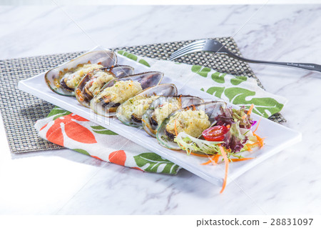 baked garlic mussels baked garlic mussels 28831097