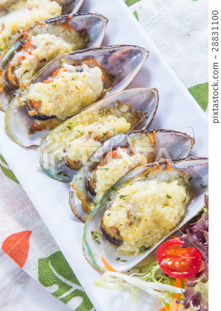 baked garlic mussels baked garlic mussels 28831100