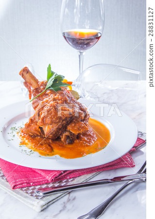 braised pettitoes 28831127