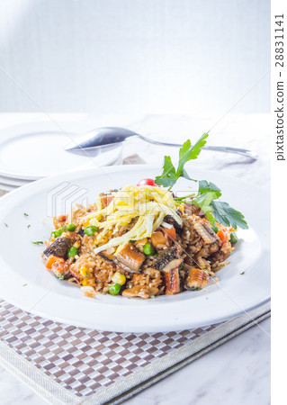 salmon fried rice 28831141