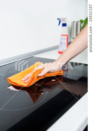 Hand cleaning induction stove 28832187