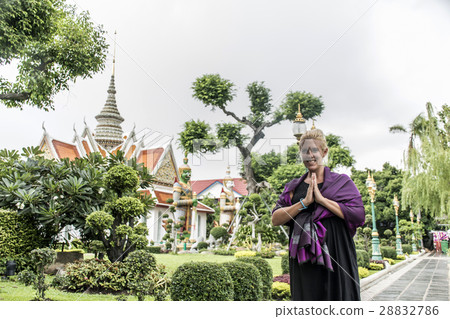 Wat Pho Temple Bangkok Thailand architecture girl Wat Pho Temple Bangkok Thailand architecture girl 28832786