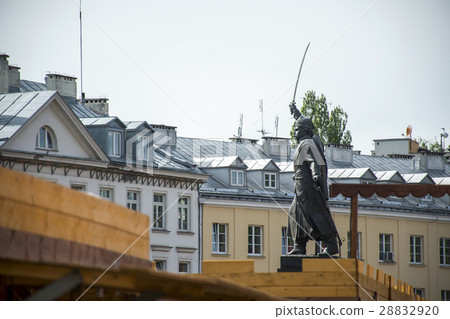 warsaw city in poland house background Statue in warsaw city in poland house background Statue in 28832920