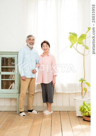 高級夫婦 28833958