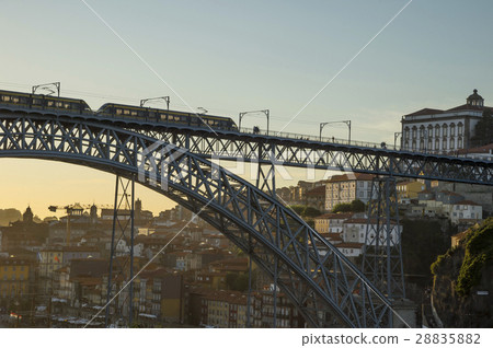Landscape of Porto (Portugal) Landscape of Porto (Portugal) 28835882