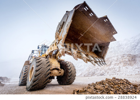 Big front loader 28838924