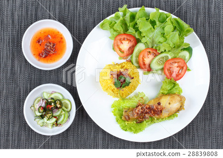 Muslim yellow jasmine rice with chicken,Halal food 28839808