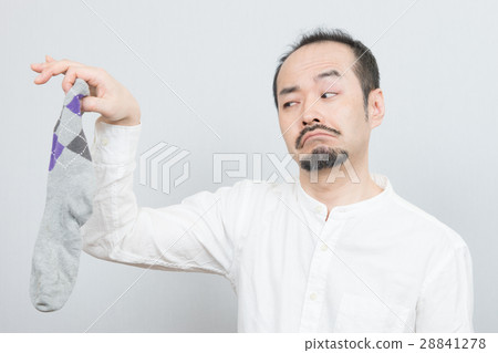 Middle male 28841278