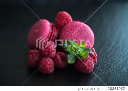macaroons with raspberries macaroons with raspberries 28841985