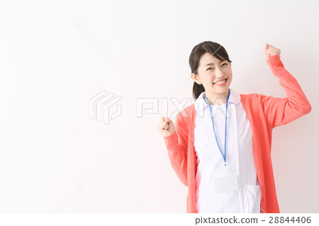 醫療圖像白色禮服的少婦護士 醫療圖像白色禮服的少婦護士 28844406
