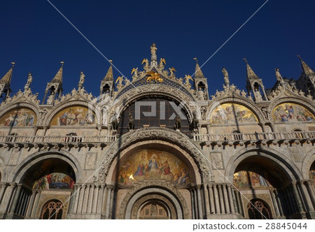 聖馬克大教堂前面門面的聖馬克大教堂，威尼斯 28845044