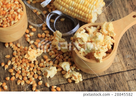 popcorn with dried seed. popcorn with dried seed. 28845582
