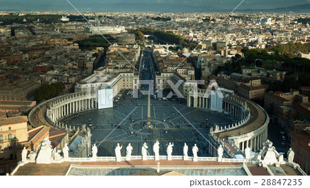 Saint Peter's Square in Vatican, Rome Saint Peter's Square in Vatican, Rome 28847235