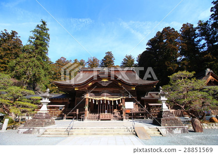 Oguni Shrine (main building) 28851569