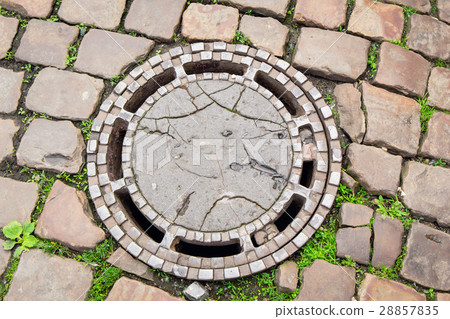 Old sewerage hatchway 28857835