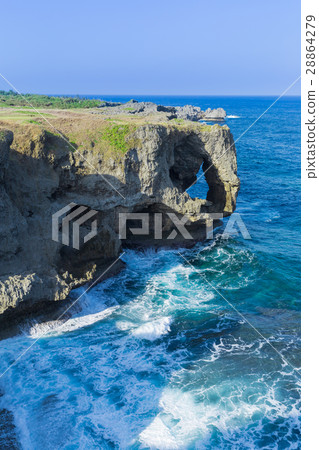 Mankind hair of Okinawa _ Sunny in fine weather Mankind hair of Okinawa _ Sunny in fine weather 28864279