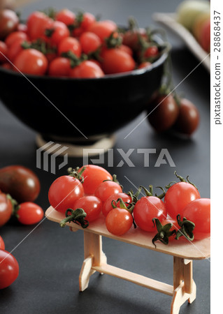 Collect of tomatoes, cheap food anticancer Collect of tomatoes, cheap food anticancer 28868437