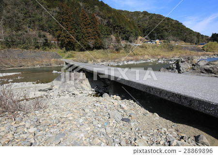 高知縣四萬十多村廣瀨新橋 高知縣四萬十多村廣瀨新橋 28869896