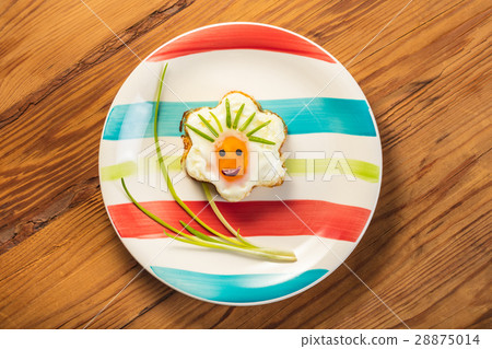 fried eggs in form of a flower fried eggs in form of a flower 28875014