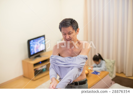 年長 赤裸 裸露 28876354